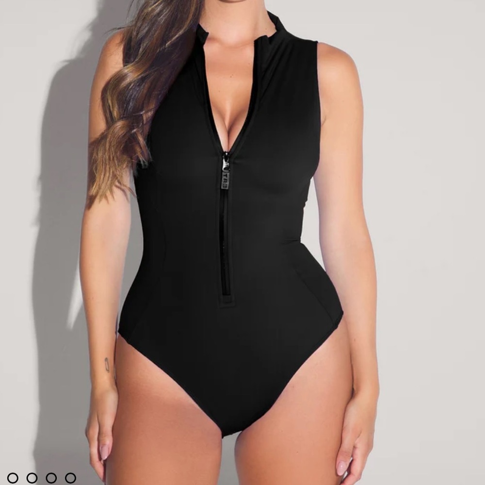 TA3 Sleeveless Surfy Small/Short Black